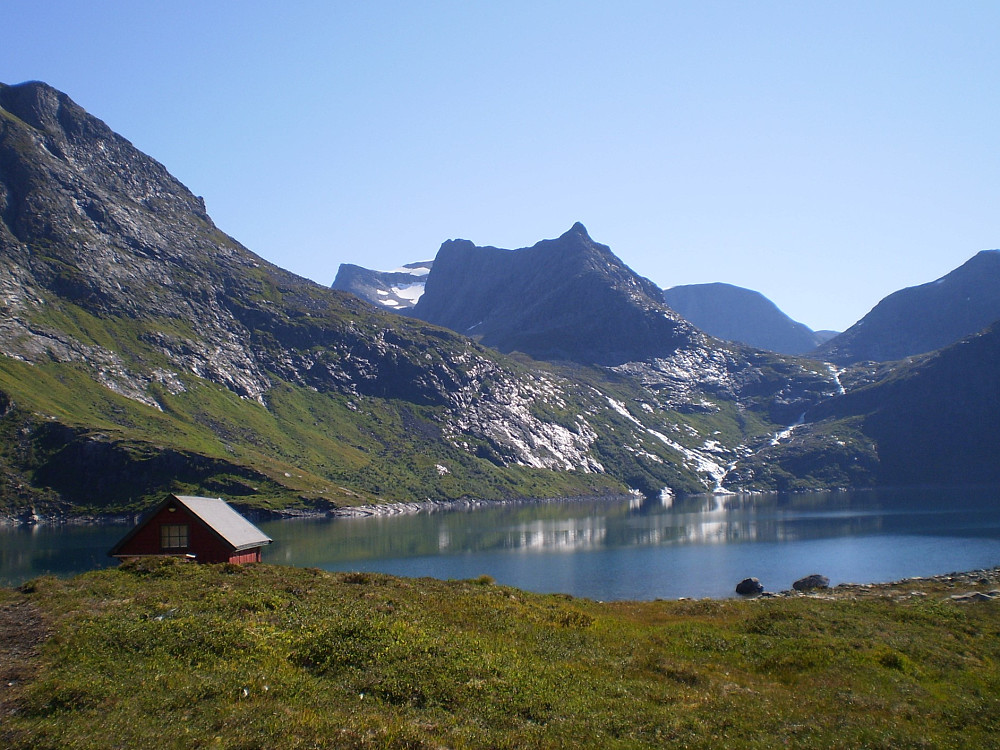 Tyssenaustet og Tyssevatnet