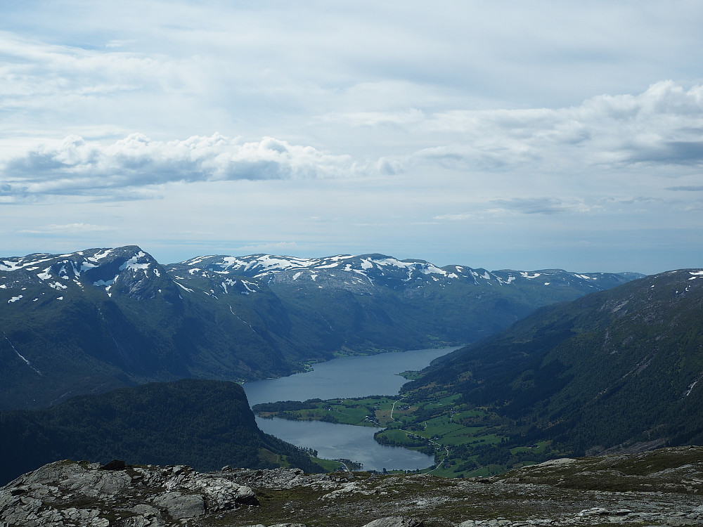 Frå toppen mot Viksdalen