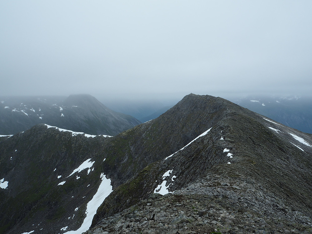 Frå Vasstinden mot Berdalsnibba