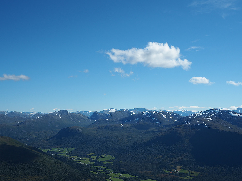 Høgenibba mot Hornindalen