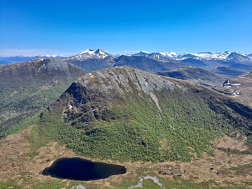 Frå Melen mot Oterfjellet