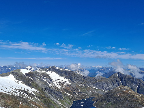 Frå Ramusfjellet mot Vatnedalsvatnet