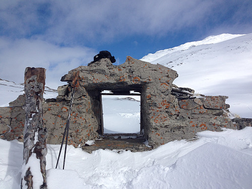 Fint pausested i Gravhalsen Fjellstue (nå ubetjent!)