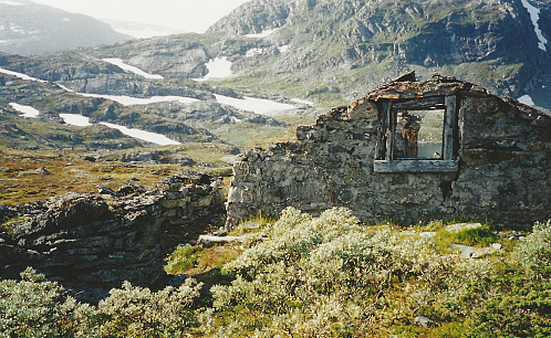 Gravhalsen Fjellstue foto tatt mot sør