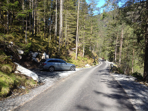 Parkering på Toskedalvegen øst for Sverrestuven