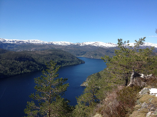 Flott utsikt innover Osterfjorden