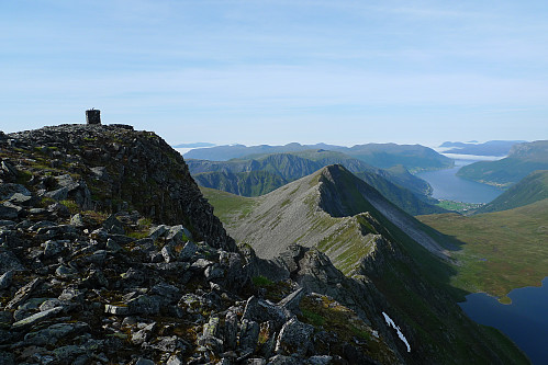 Blæja til venstre, Litleblæja og Syvdefjorden