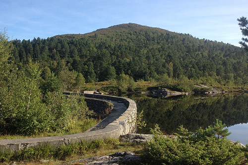 Flott oppe ved Langevatnet! OBS: Drikkevann - ikke badevann!
