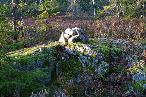 November-solskinn på den vesle varden