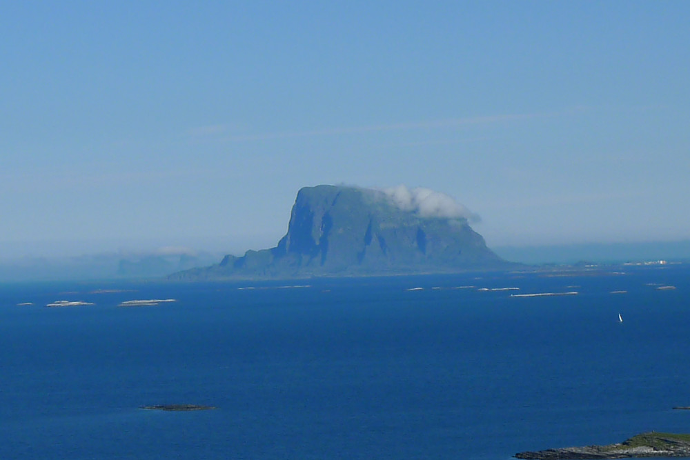 Zoom mot Lovund