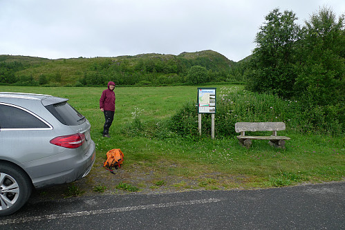 Parkering ved Sandåkerfjellet, Løkta
