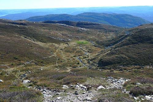 Tilbakeblikk mot dalen vest for Røksbufjellet