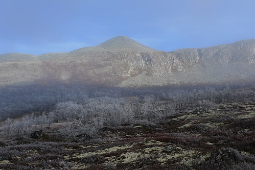 Landskapet endres, tåken forsvinner og fjellet kommer til syne!