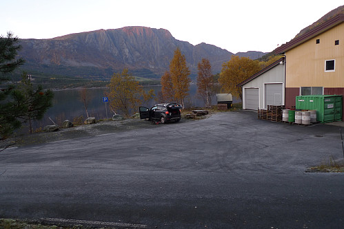 Parkering og turstart ved Åskora kraftverk