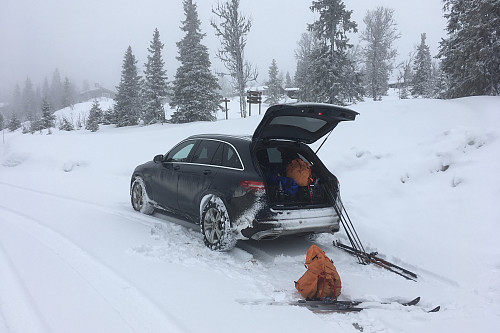 Parkering på Skvaldra i gråvær