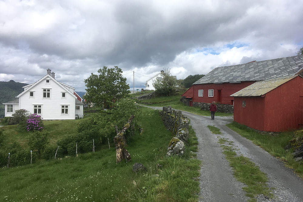 Stistart etter løen på denne flotte gården på Storset