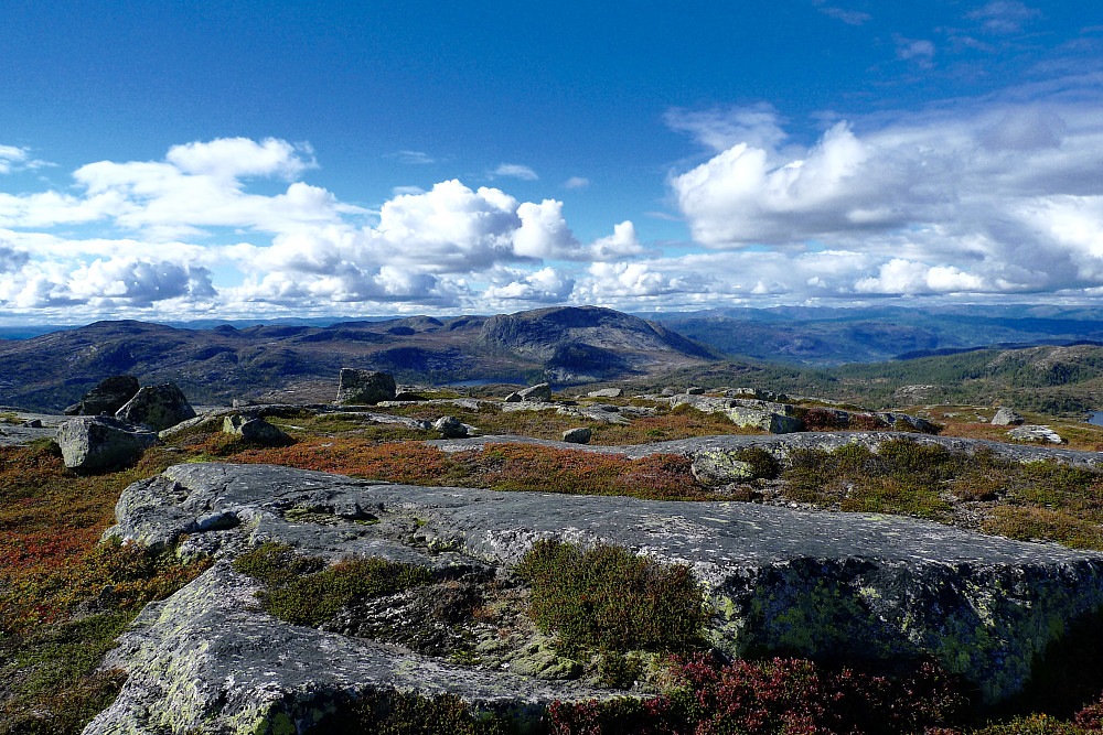 Nydelig område! Valevatn 855 og Roan 1191 i bakgrunnen