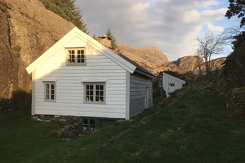 Råkeneste DNT-hytte