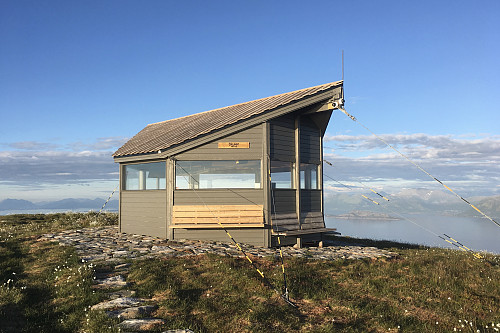 Den flotte hytten med panoramabilder på toppen