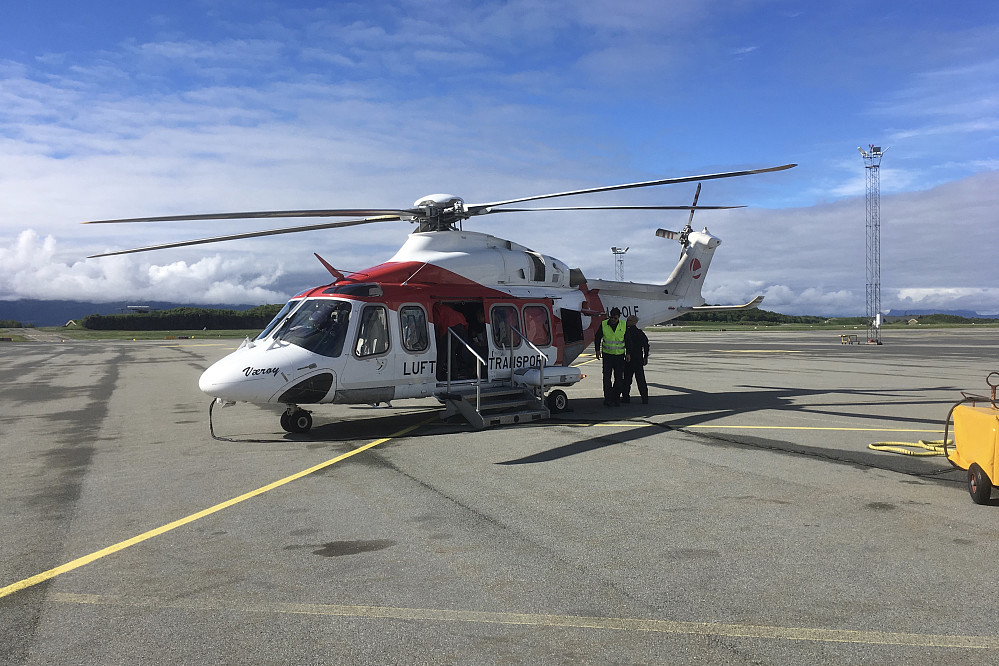Helikopteret som brakte oss fra Bodø til Værøy 