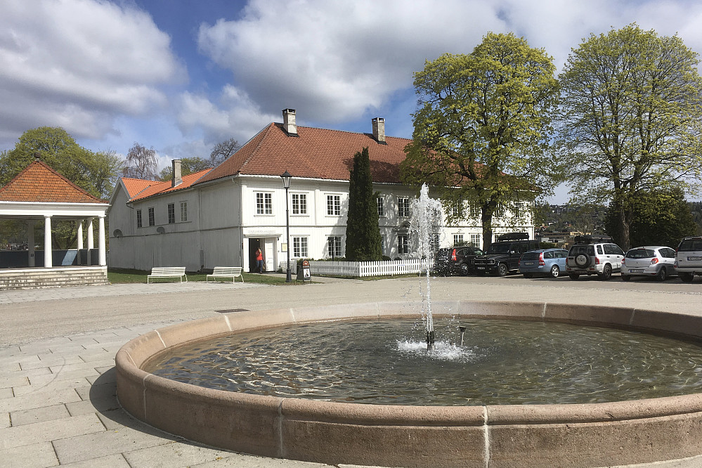 Det fine området rundt Kongsberg kirke