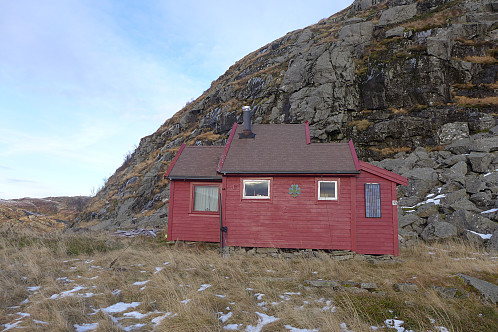 Grevbu også kalt Fireiga - Byfjellene 41.Bygget omkring 1919, nå speiderhytte