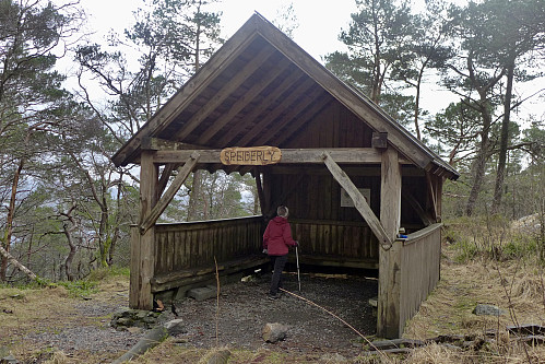 Hytten er oppført av Bønes Speidergruppe.