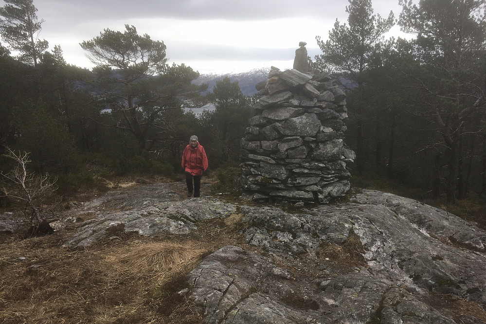 Stor og flott varde på Liafjellet