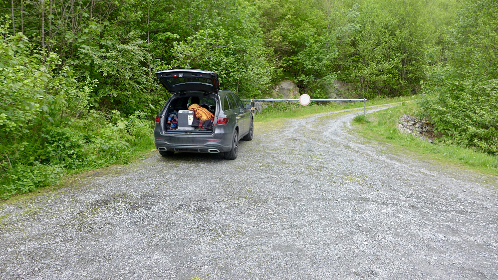 Parkering ved bommen, Gudmundset