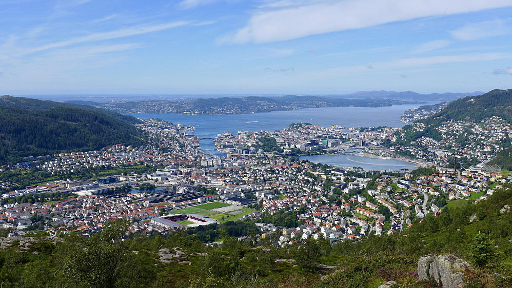 Nydelig utsikt mot Bergen fra Orrehaugane