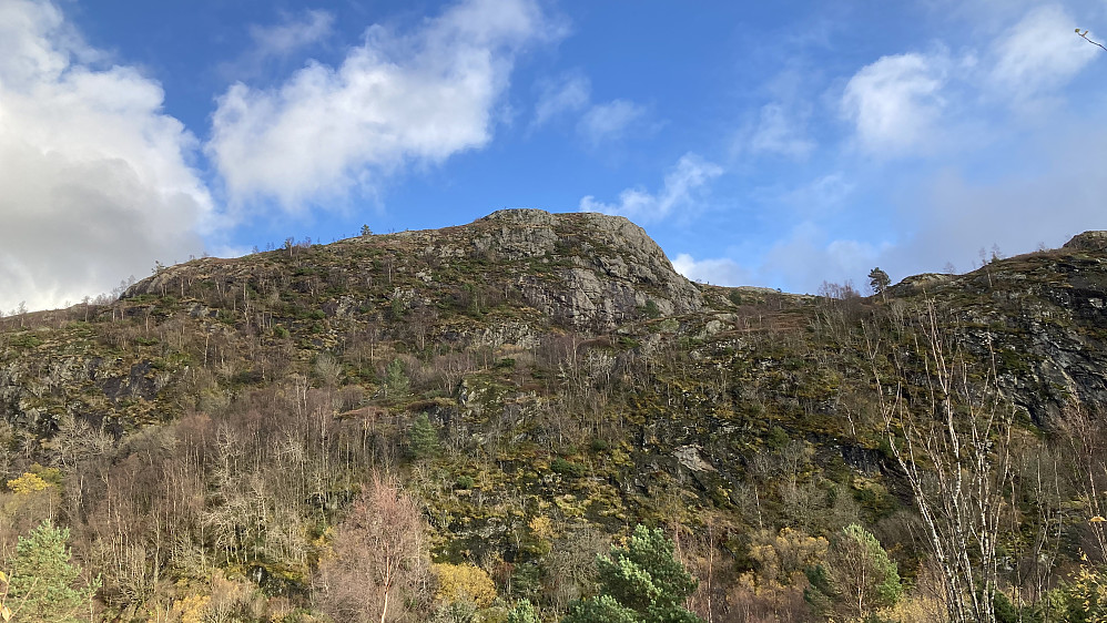 Stornipa sett fra stien øst for toppen