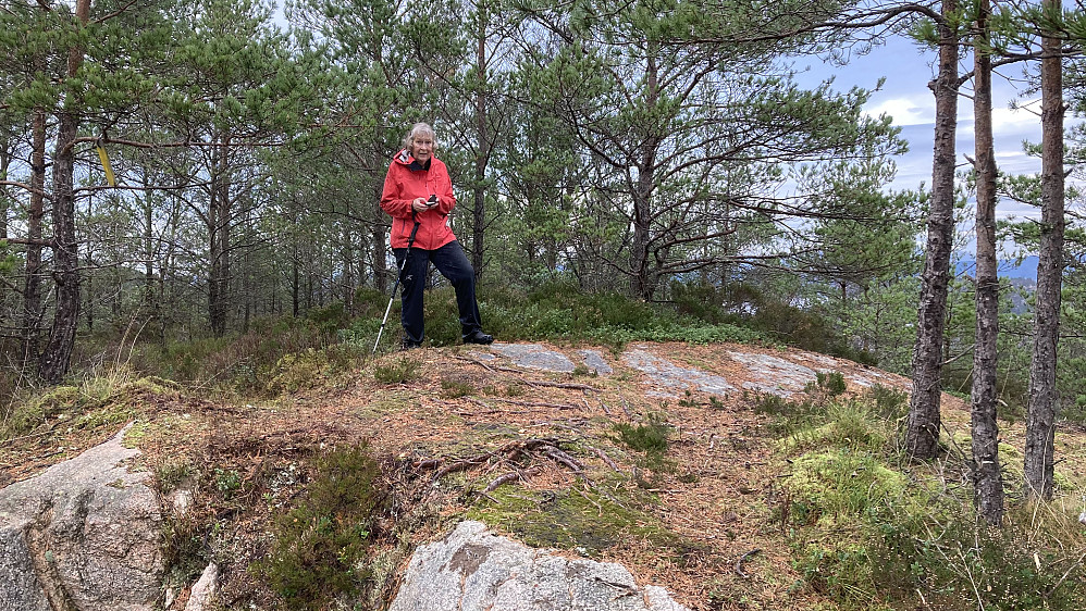 Astrid på toppen av Nonkletten