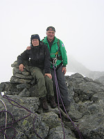 Astrid og Knut på toppen av Storebjørn