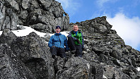 Harex og JohnTiger i skråningen på Snøholstinden like under 2000 m
