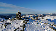 Utsikt nordover Vardegga fra Arnahytten. Veten i Åsane og Høgstefjellet i bakgrunnen til høyre