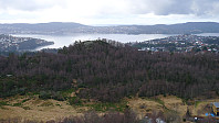 Rollandsoksen sett fra øst. Byfjorden og Askøy i bakgrunnen