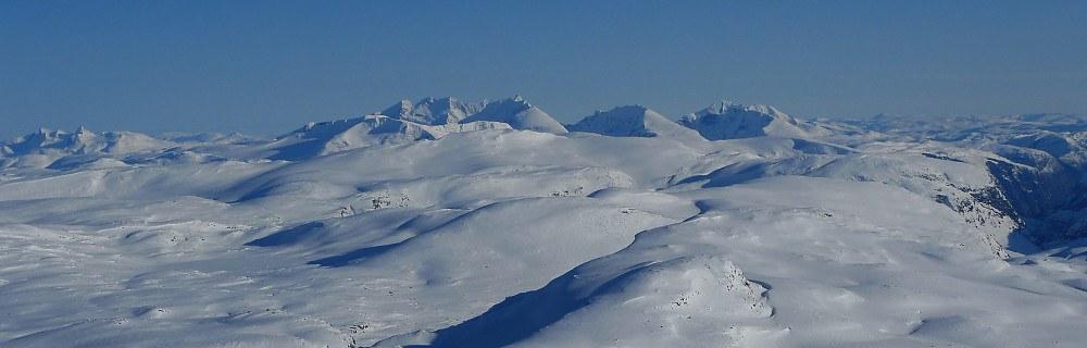 Panorama mot Hurrungane fra Vestre Holåtind