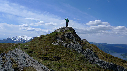 På toppen av Hananipa. Foto Astrid S. Andersen