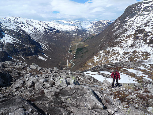 Mot Jordalen. Nosafjellet 1185 innerst mot høyre
