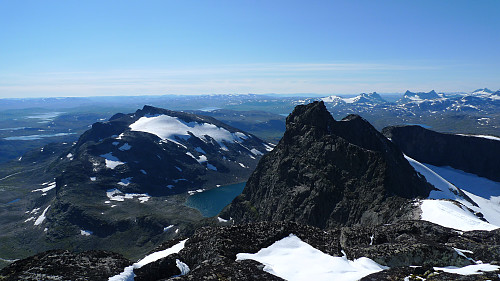 Galdebergtinden, Slettmarkspiggen og Slettmarkskampen