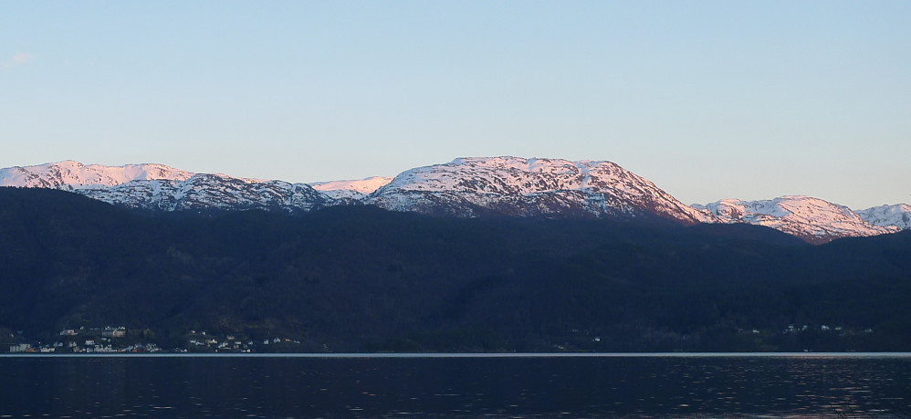 Burlifjellet sett fra nord - Årland i Samnangerfjorden dagen etter