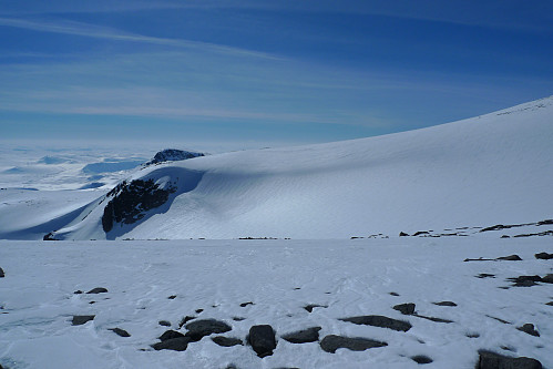 Mot Austre Kalvehøgdbreen og N. Kalvehølotind