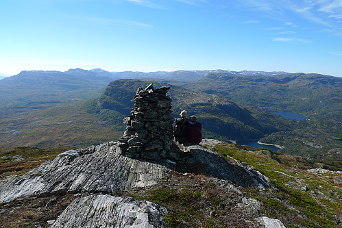 Utsikt mot Skamdalshorgi fra varde vest for hovedtoppen