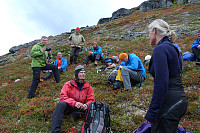 Chris i rødt. Fra venstre Gråbein (Helge), Atomsilda (Jørn), Snilen (Lars), Snota1668 (Grete), Mayhassen (Øyvind), Susanne og halve Frode