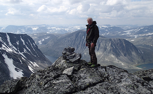 Pål på Larstinden 2106! Grattis!!