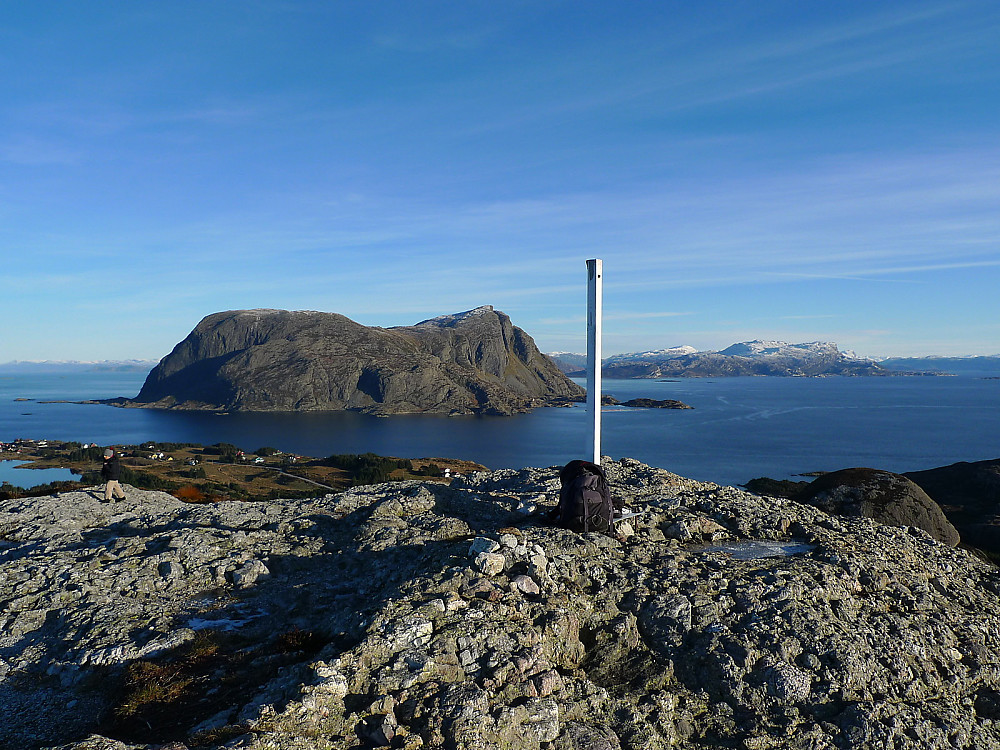 Utsikt mot Alden (Norskehesten) fra toppen av Høgkletten