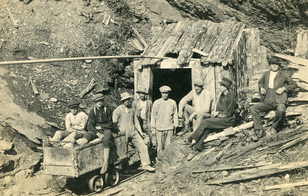 Arbeidsfolk i gruvene i 1917