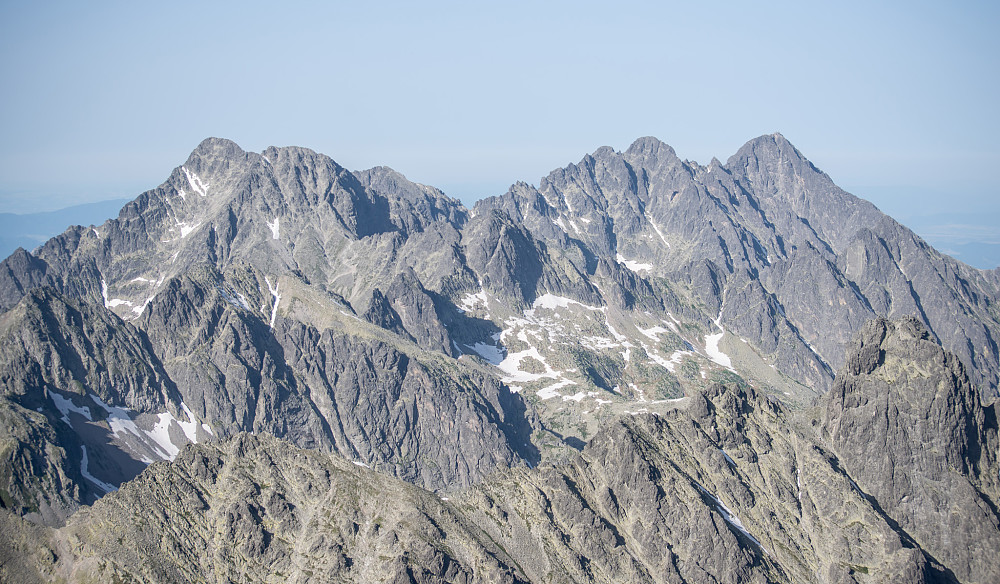 Utsikt mot 2600m-topper i østlige deler av Tatrafjellene