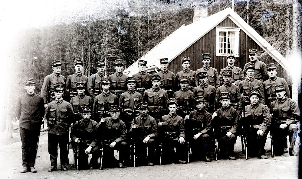Soldater oppstilt i Vaterholmen ca 1918