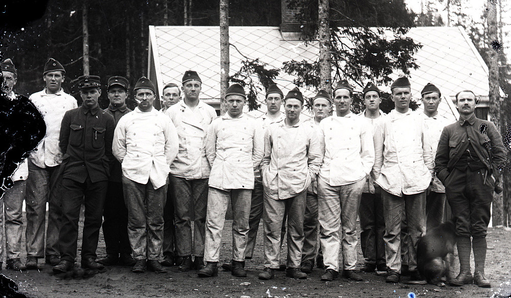 Soldater på kjøkkentjeneste i Vaterholmen ca 1918